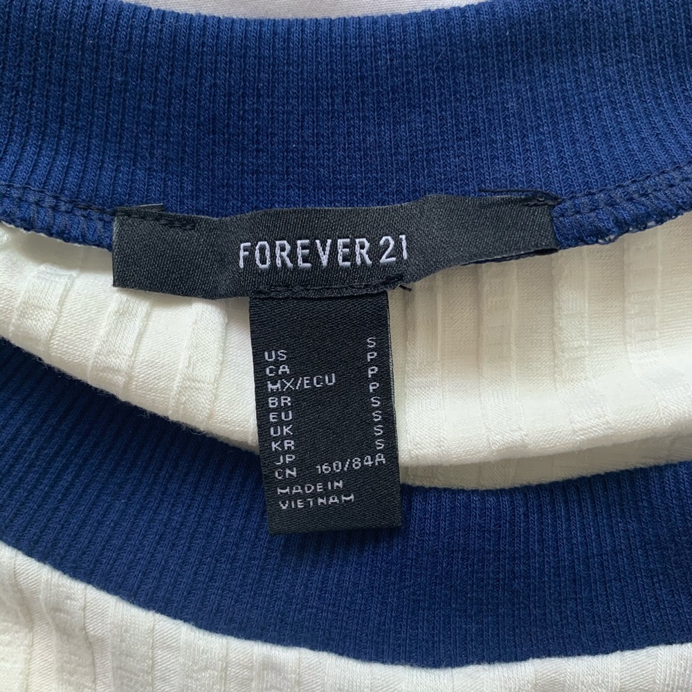 FOREVER 21 | RINGER T - Picture 3 of 7